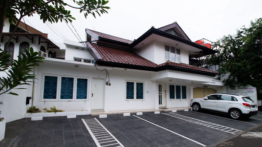 Reddoorz Plus @ Tendean Jacarta Exterior foto